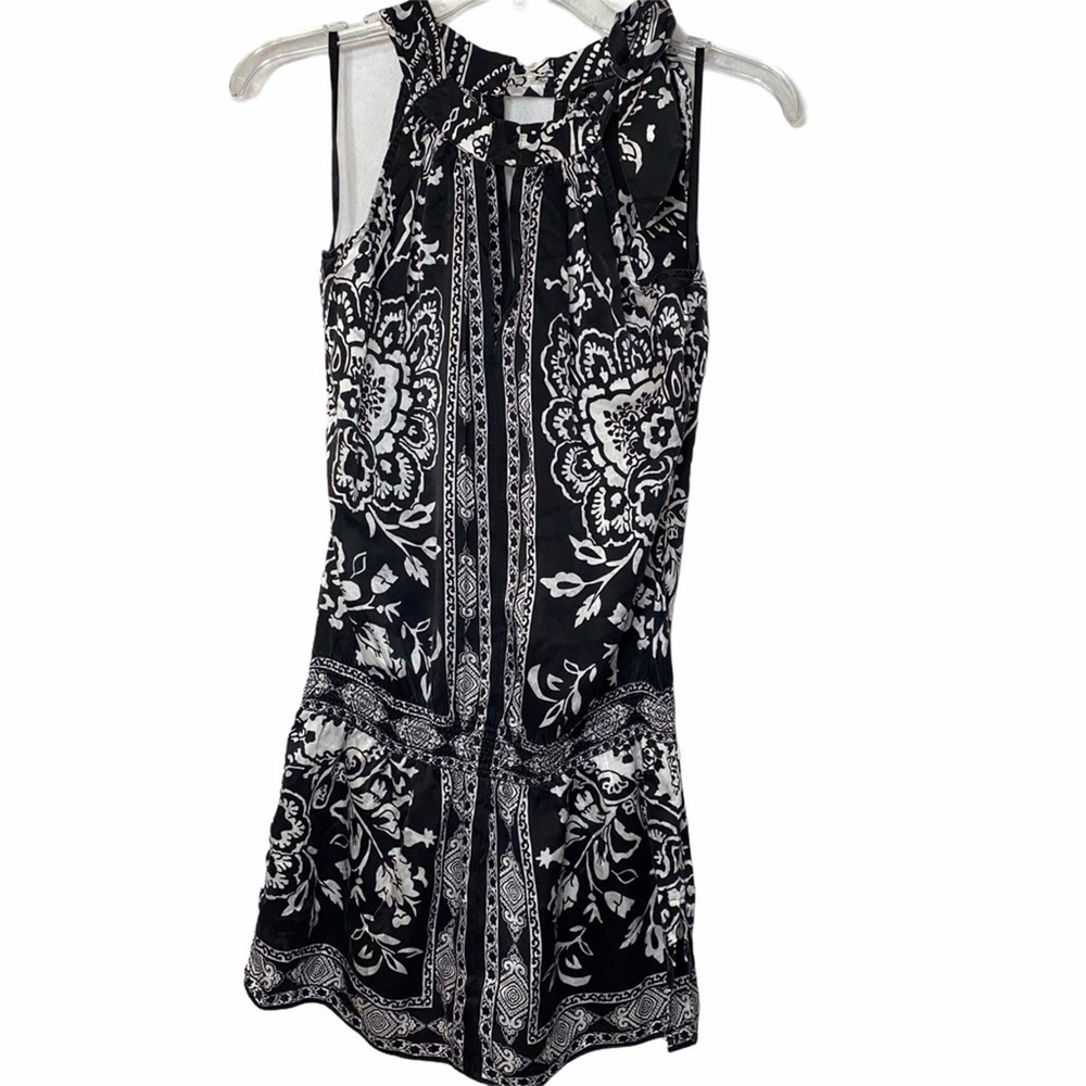 White House Black Market Floral Silk Blouse xxs
